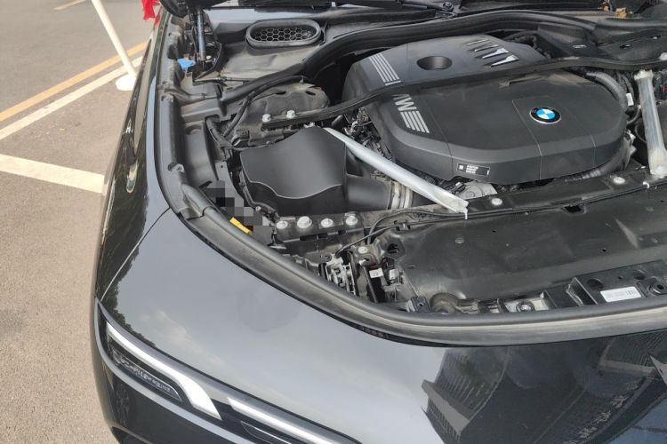 Used BMW 7 Series 2023 735Li M Sport Package Engine Bay Right