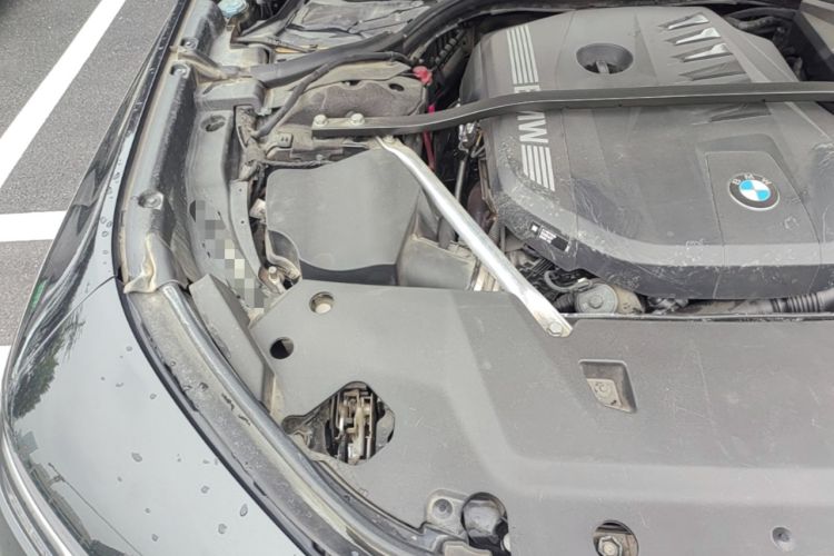 Used BMW 7 Series 2023 735Li M Sport Package Engine Bay Right