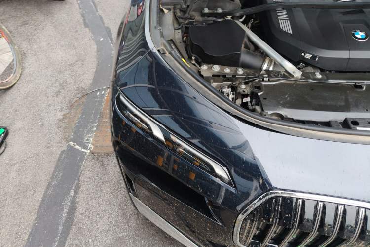Used BMW 7 Series 2023 735Li M Sport Package Engine Bay Right