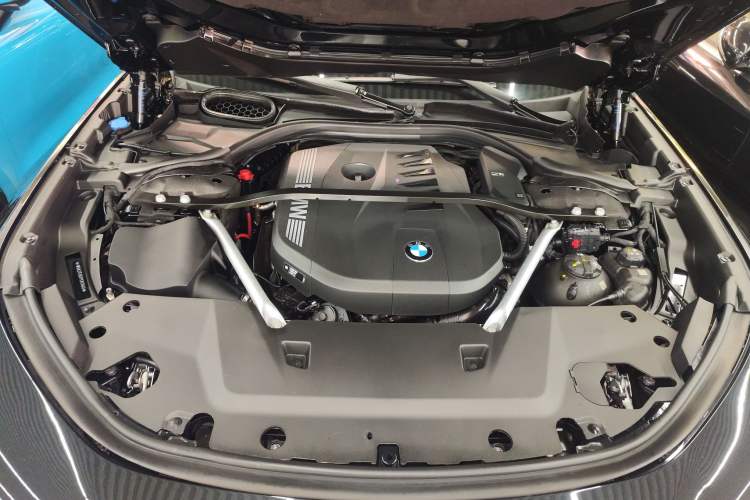 Used BMW 7 Series 2023 740Li Leading Model M Sport Package Engine Bay