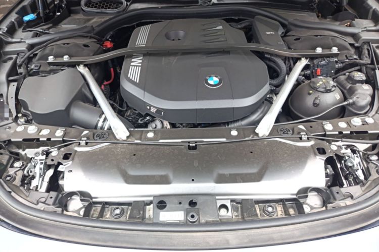 Used BMW 7 Series 2023 735Li M Sport Package Engine Bay