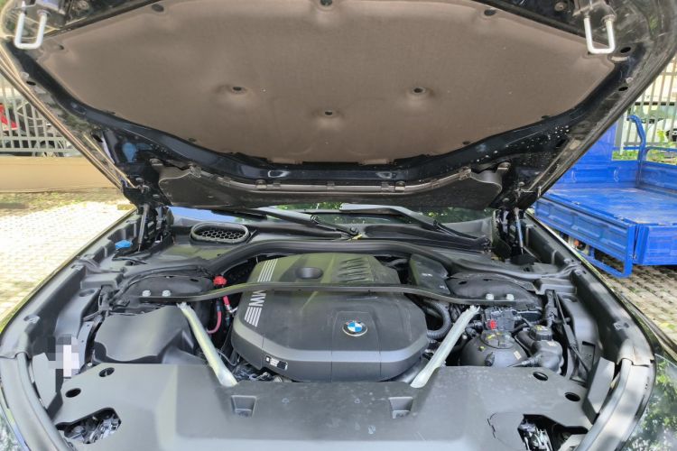 Used BMW 7 Series 2023 735Li M Sport Package Engine Bay