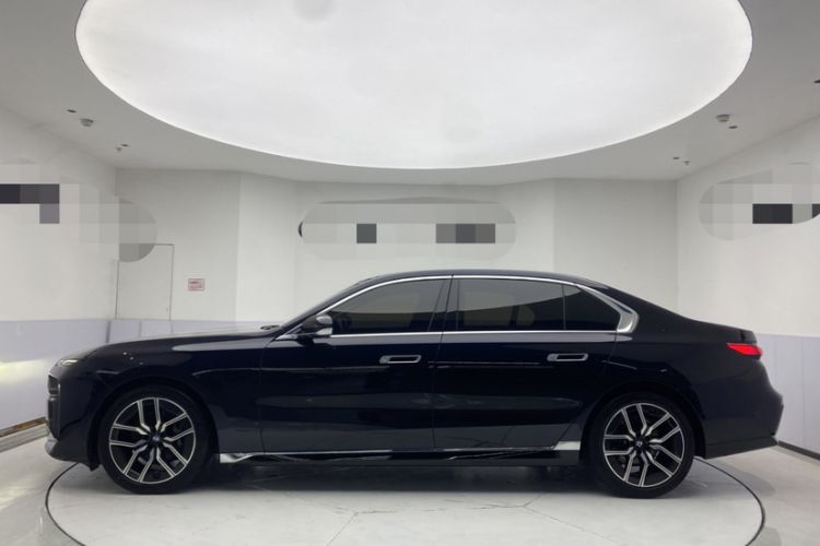 Used BMW 7 Series 2023 735Li M Sport Package Exterior 1