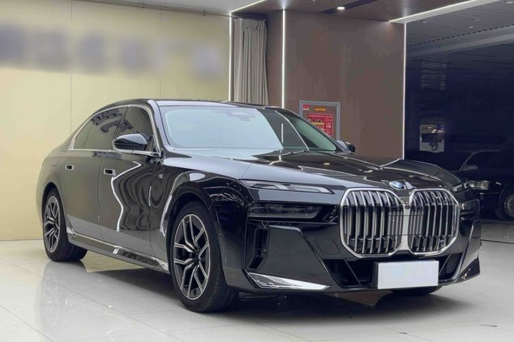 Used BMW 7 Series 2023 735Li M Sport Package Exterior 1