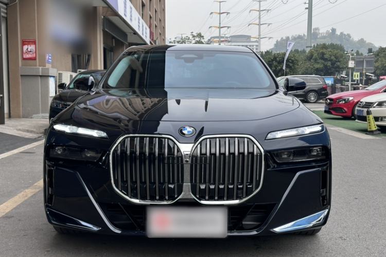 Used BMW 7 Series 2023 740Li Leading Model M Sport Package Exterior 1