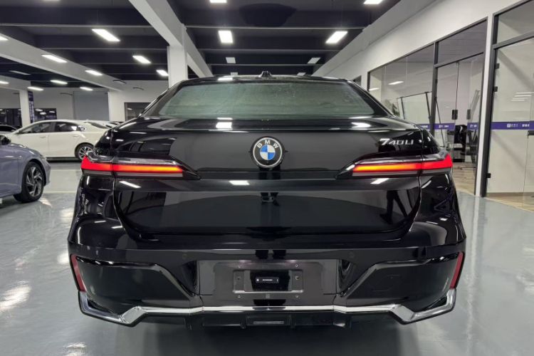 Used BMW 7 Series 2023 Restyled 740Li Luxury Edition M Sport Package Exterior 1