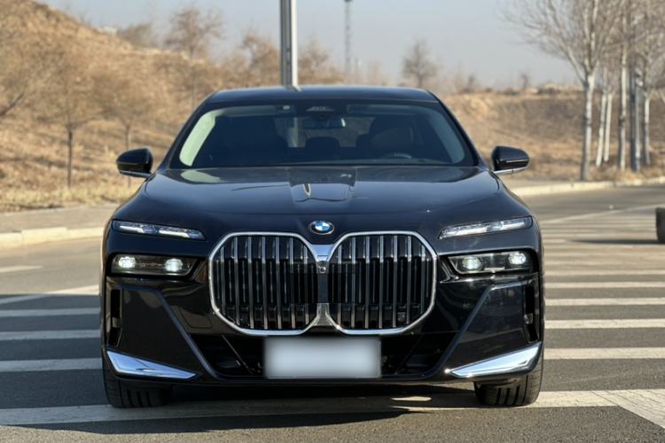 Used BMW 7 Series 2023 740Li Leading Model M Sport Package Exterior 1