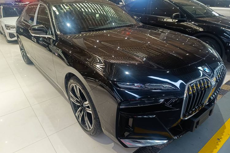 Used BMW 7 Series 2023 740Li Luxury Edition M Sport Package Exterior 1
