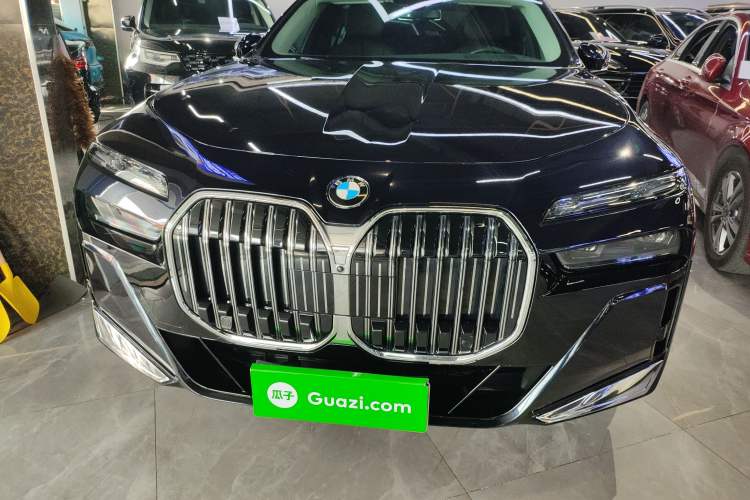 Used BMW 7 Series 2023 740Li Leading Model M Sport Package Exterior 1