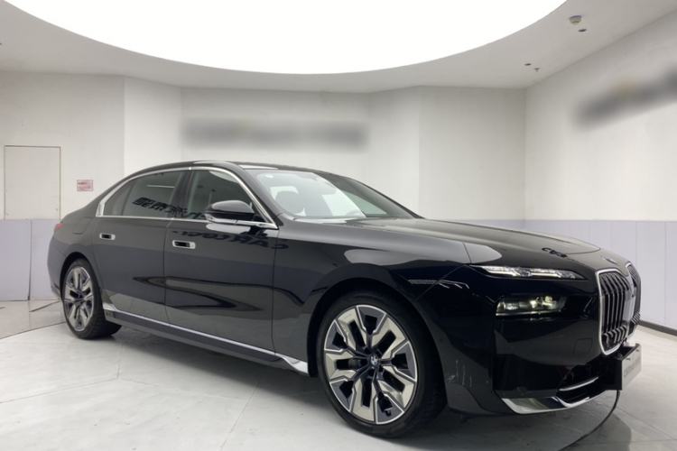 Used BMW 7 Series 2023 740Li Leading Edition Luxury Package Exterior 2