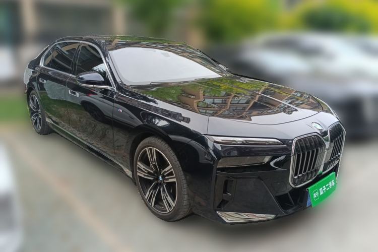 Used BMW 7 Series 2023 740Li Luxury Edition M Sport Package Exterior 2