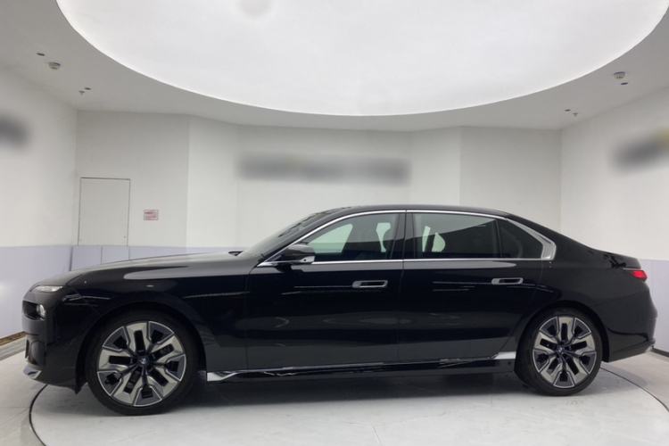 Used BMW 7 Series 2023 740Li Leading Edition Luxury Package Exterior 3