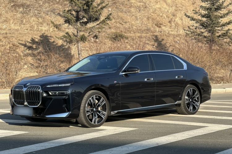 Used BMW 7 Series 2023 740Li Leading Model M Sport Package Exterior 3