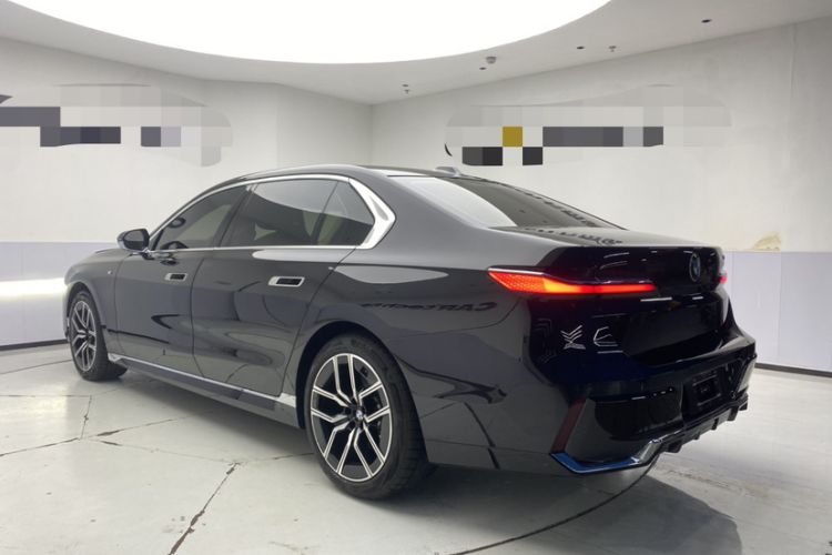 Used BMW 7 Series 2023 735Li M Sport Package Exterior 4