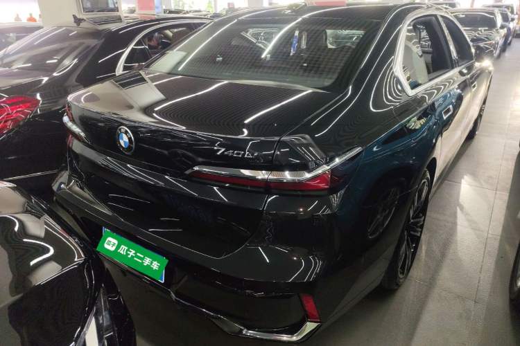 Used BMW 7 Series 2023 740Li Leading Model M Sport Package Exterior 4