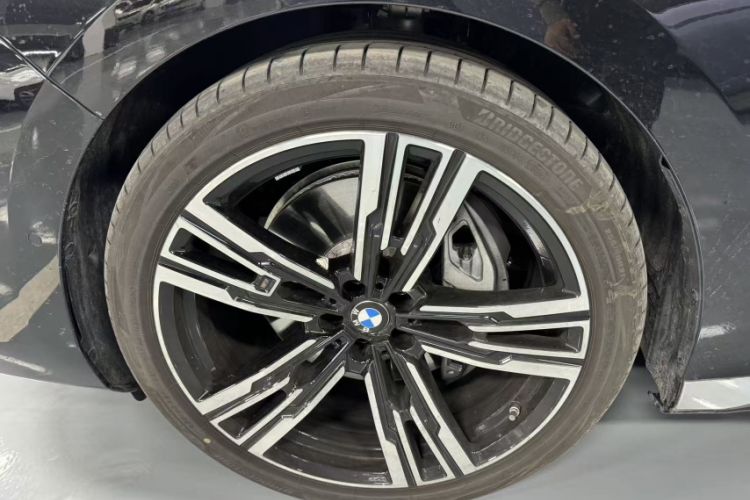 Used BMW 7 Series 2023 Restyled 740Li Luxury Edition M Sport Package Exterior 6