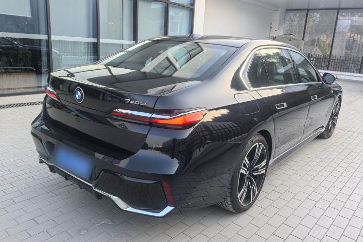 Used BMW 7 Series 2023 740Li Leading Model M Sport Package Exterior 7