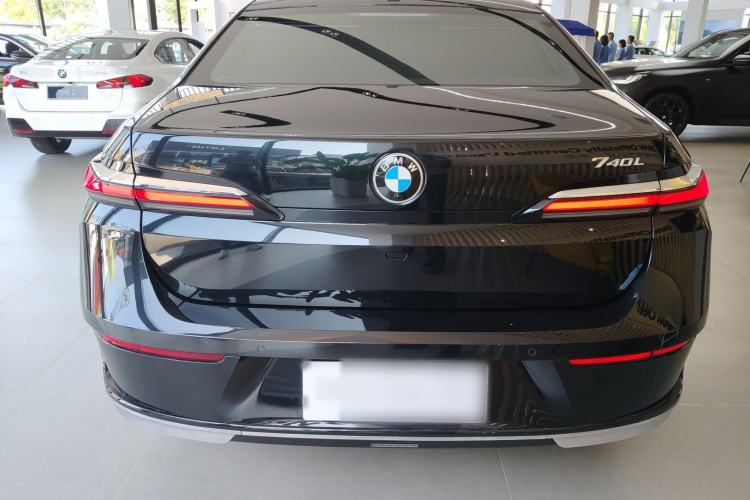 Used BMW 7 Series 2023 740Li Luxury Edition with Premium Package Exterior 7