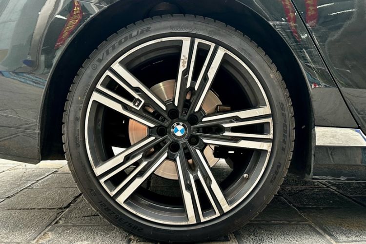 Used BMW 7 Series 2023 740Li Leading Model M Sport Package Exterior 7