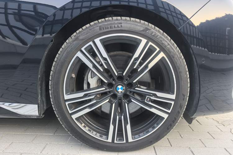 Used BMW 7 Series 2023 740Li Leading Model M Sport Package Exterior 8