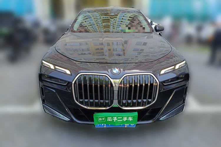 Used BMW 7 Series 2023 735Li M Sport Package Front