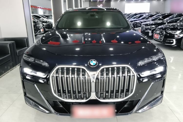Used BMW 7 Series 2023 Restyled 740Li Luxury Edition M Sport Package Front