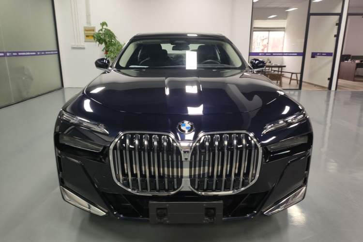 Used BMW 7 Series 2023 740Li Leading Model M Sport Package Front