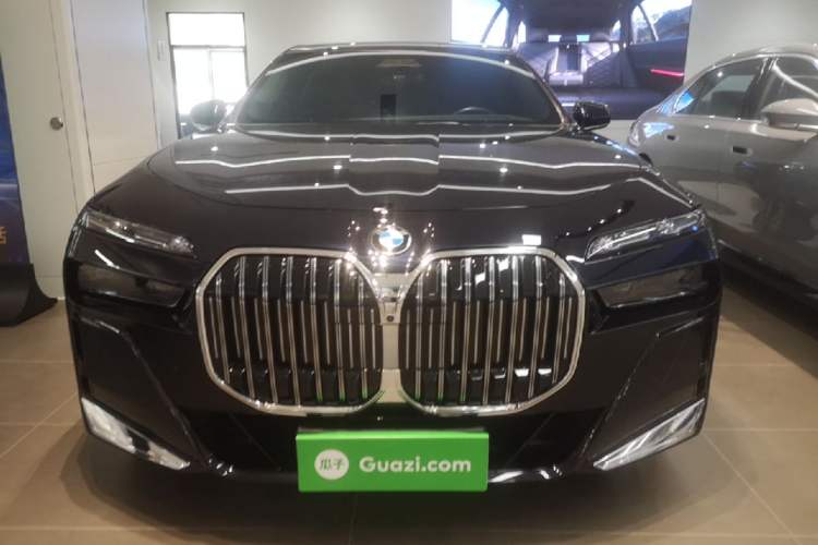 Used BMW 7 Series 2023 Restyled 740Li Luxury Edition M Sport Package Front