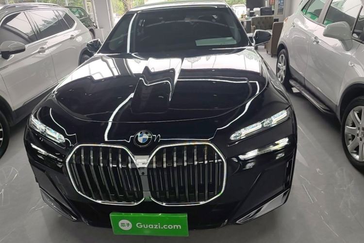Used BMW 7 Series 2023 735Li M Sport Package Front