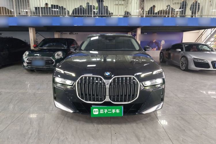 Used BMW 7 Series 2023 735Li M Sport Package Front