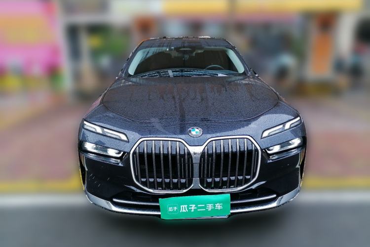 Used BMW 7 Series 2023 735Li Luxury Package Front