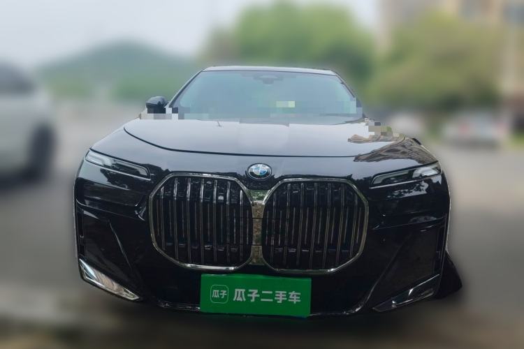 Used BMW 7 Series 2023 735Li M Sport Package Front