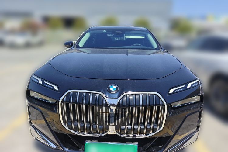 Used BMW 7 Series 2023 735Li M Sport Package Front
