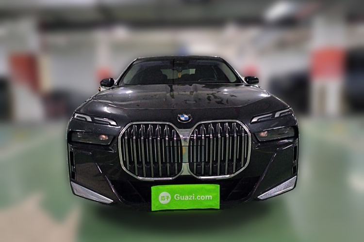 Used BMW 7 Series 2023 735Li M Sport Package Front