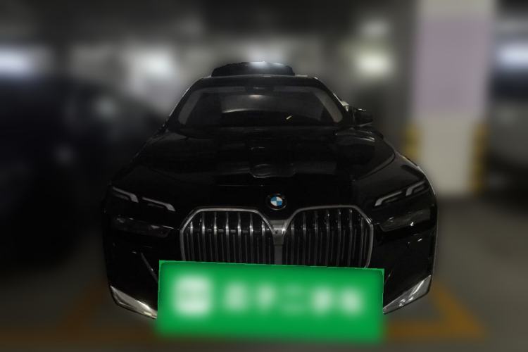 Used BMW 7 Series 2023 735Li M Sport Package Front