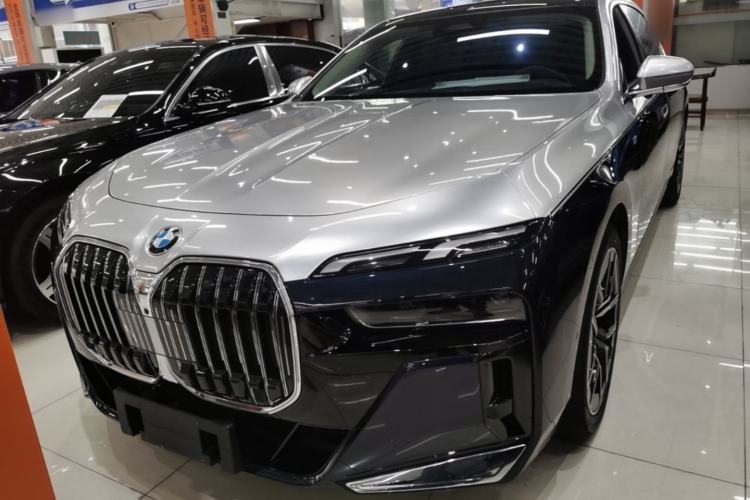 Used BMW 7 Series 2023 735Li M Sport Package Front