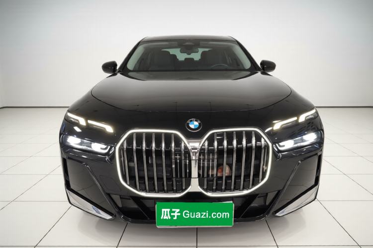Used BMW 7 Series 2023 735Li M Sport Package Front