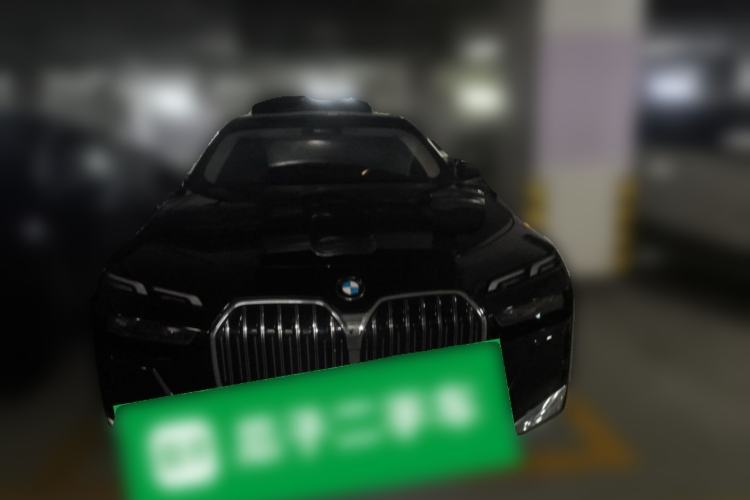 Used BMW 7 Series 2023 735Li M Sport Package Front Right 45 Deg