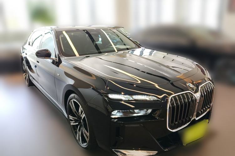 Used BMW 7 Series 2023 740Li Leading Model M Sport Package Front Right 45 Deg