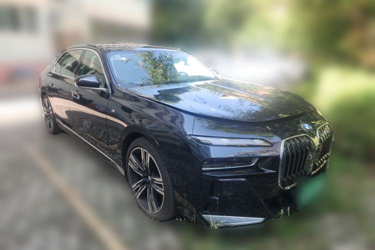 Used BMW 7 Series 2023 740Li Leading Model M Sport Package Front Right 45 Deg