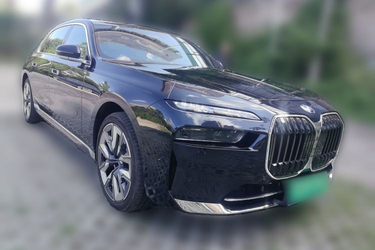 Used BMW 7 Series 2023 740Li Luxury Edition with Premium Package Front Right 45 Deg