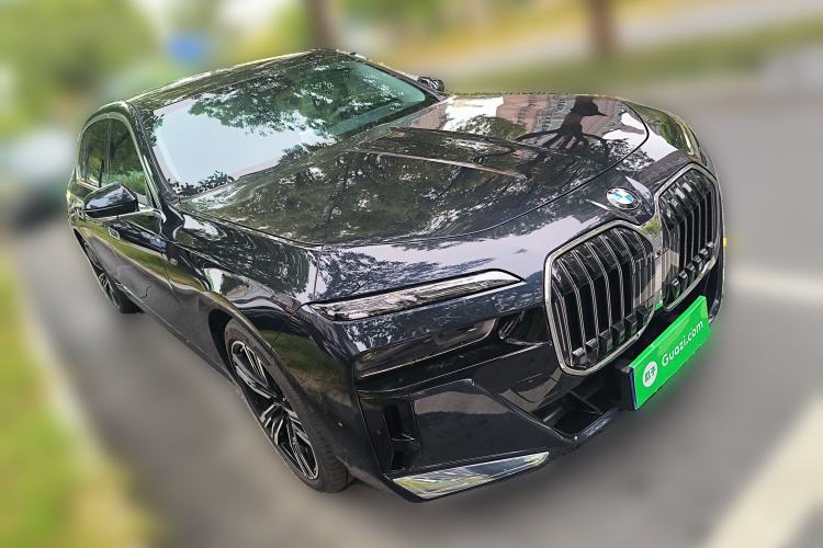 Used BMW 7 Series 2023 740Li Leading Model M Sport Package Front Right 45 Deg