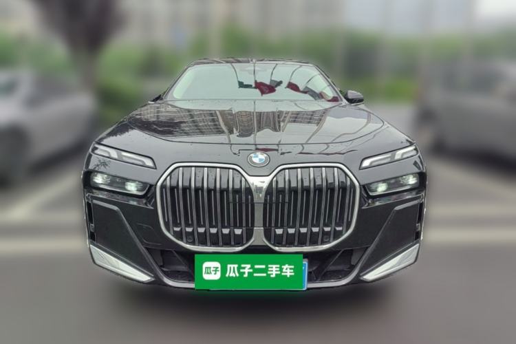 Used BMW 7 Series 2023 735Li M Sport Package Front