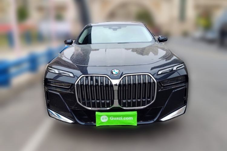 Used BMW 7 Series 2023 735Li M Sport Package Front