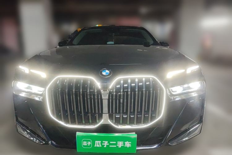 Used BMW 7 Series 2023 735Li M Sport Package Front