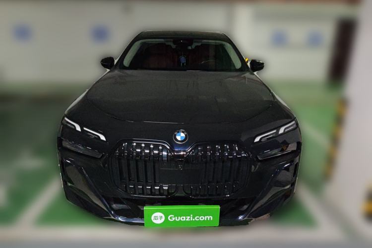 Used BMW 7 Series 2023 735Li M Sport Package Front