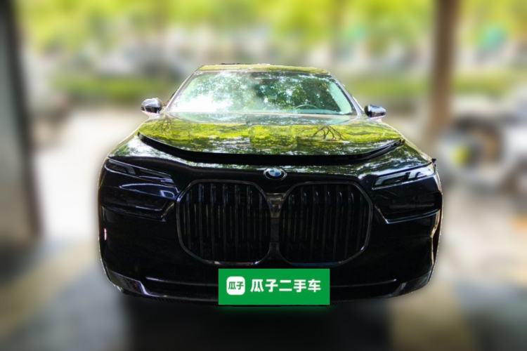 Used BMW 7 Series 2023 735Li Luxury Package Front