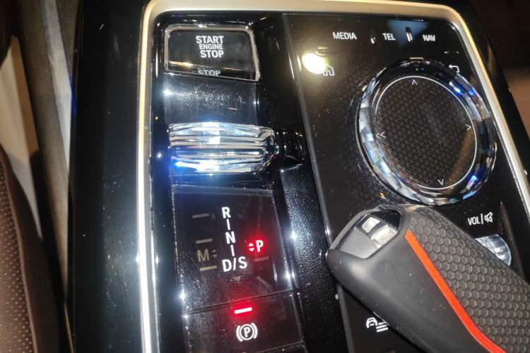 Used BMW 7 Series 2023 740Li Leading Model M Sport Package Gear Lever