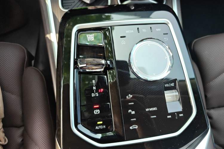 Used BMW 7 Series 2023 740Li Leading Model M Sport Package Gear Lever