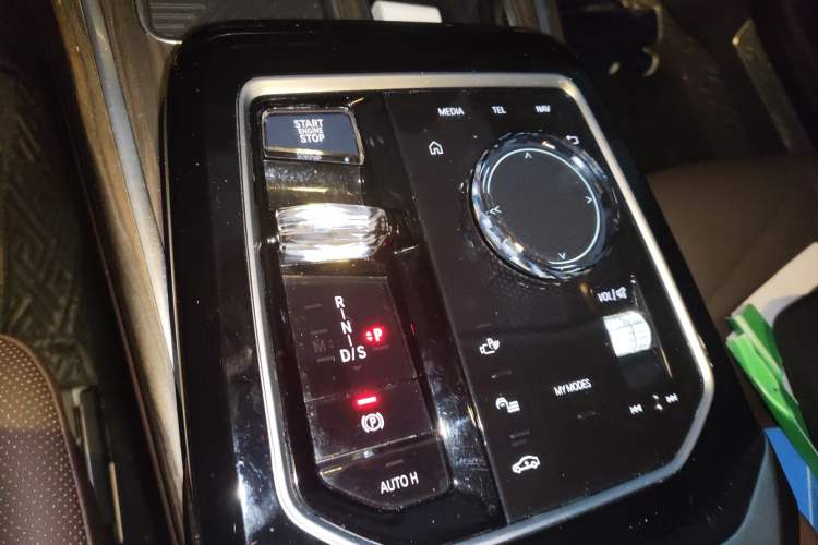 Used BMW 7 Series 2023 740Li Leading Model M Sport Package Gear Lever